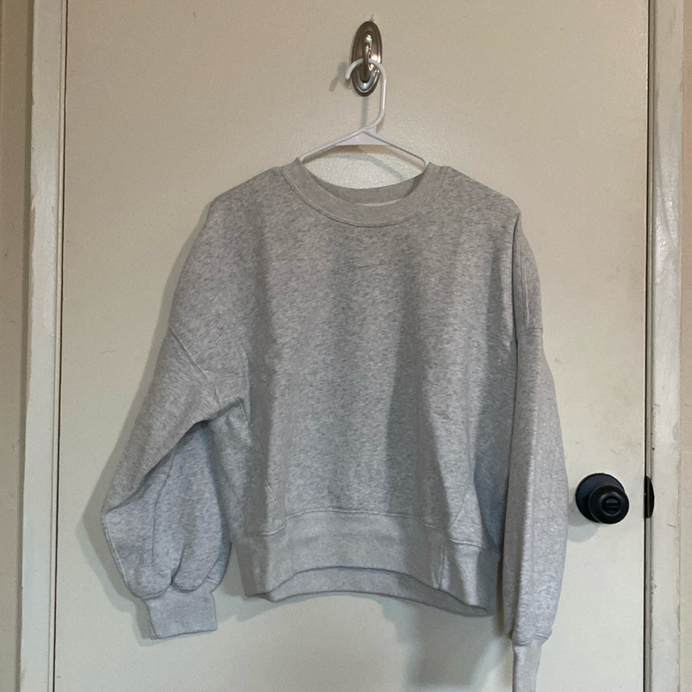 A&F cropped grey crew neck sweater.